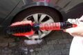 Prietoková umývacia kefa na disky Pingi V2 Wheel Brush