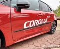 Toyota Corolla Htb od 2018 - ochranné lišty dverí