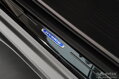 VW Multivan T7 od 2021 Grafit - prahové lišty Hybrid