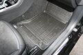 Infiniti Q30 od 2016 - autorohože s vysokým okrajom Novline