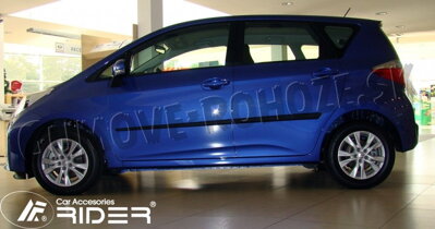 Toyota Verso S od 2010 - ochranné lišty dverí