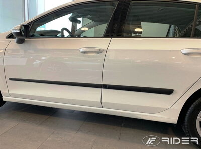 VW Golf VIII Hatchback od 2020 - ochranné lišty dverí