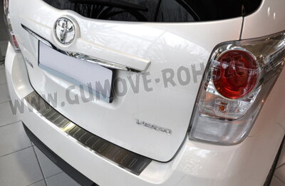 Toyota Verso Facelift od 2013 - lišta nárazníka