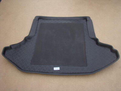 Subaru Legacy Sedan 2009-2014 - plastová vanička do kufra Rezaw