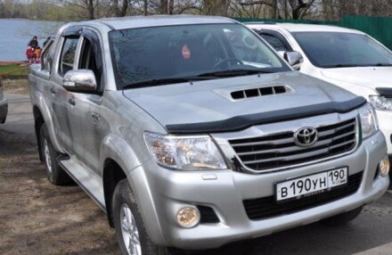 Toyota Hilux 2011-2015 - kryt prednej kapoty Novline