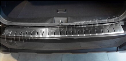 Subaru Outback od 2015 - lišta nárazníka profilovaná