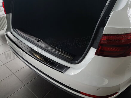 Audi A4 Combi od 2015 Grafit - lišta nárazníka