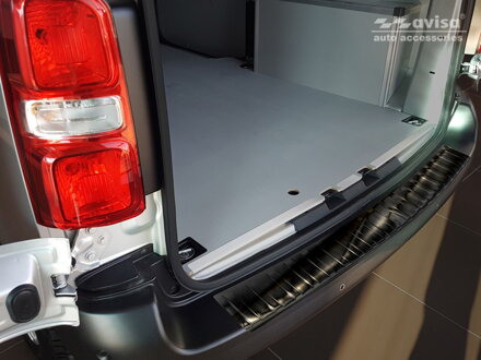 Citroen Jumpy od 2016 Grafit (lakovaný nárazník) - lišta nárazníka