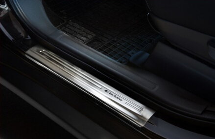 Mitsubishi Outlander od 2012 - prahové lišty Exclusive