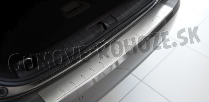 Fiat Tipo Combi od 2017 - lišta nárazníka zahnutá matná Fiat Tipo Combi od 2017 - lišta nárazníka zahnutá matná