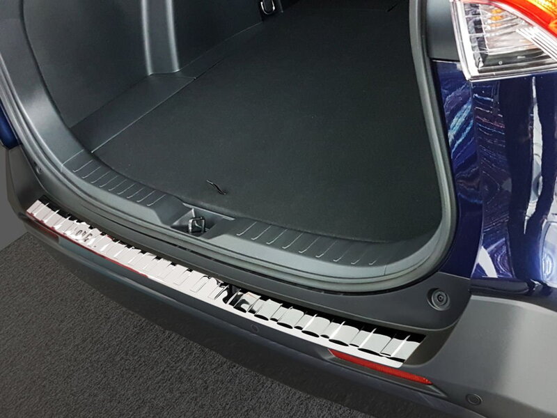 Toyota RAV4 od 2018 Chróm - lišta nárazníka Toyota RAV4 od 2018 Chróm - lišta nárazníka