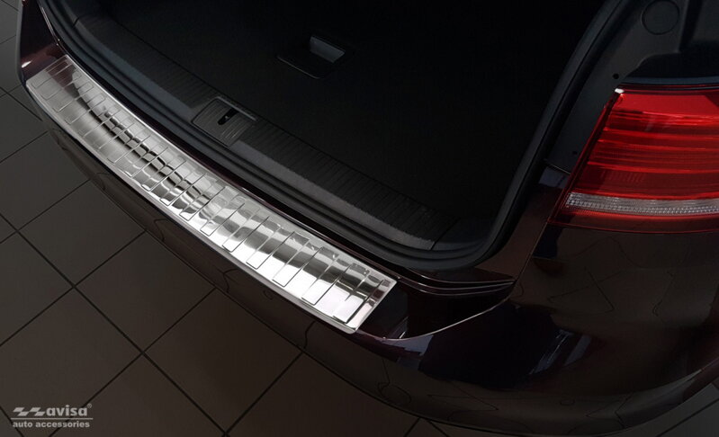 VW Passat B8 Combi od 2014 Chróm - lišta nárazníka VW Passat B8 Combi od 2014 Chróm - lišta nárazníka
